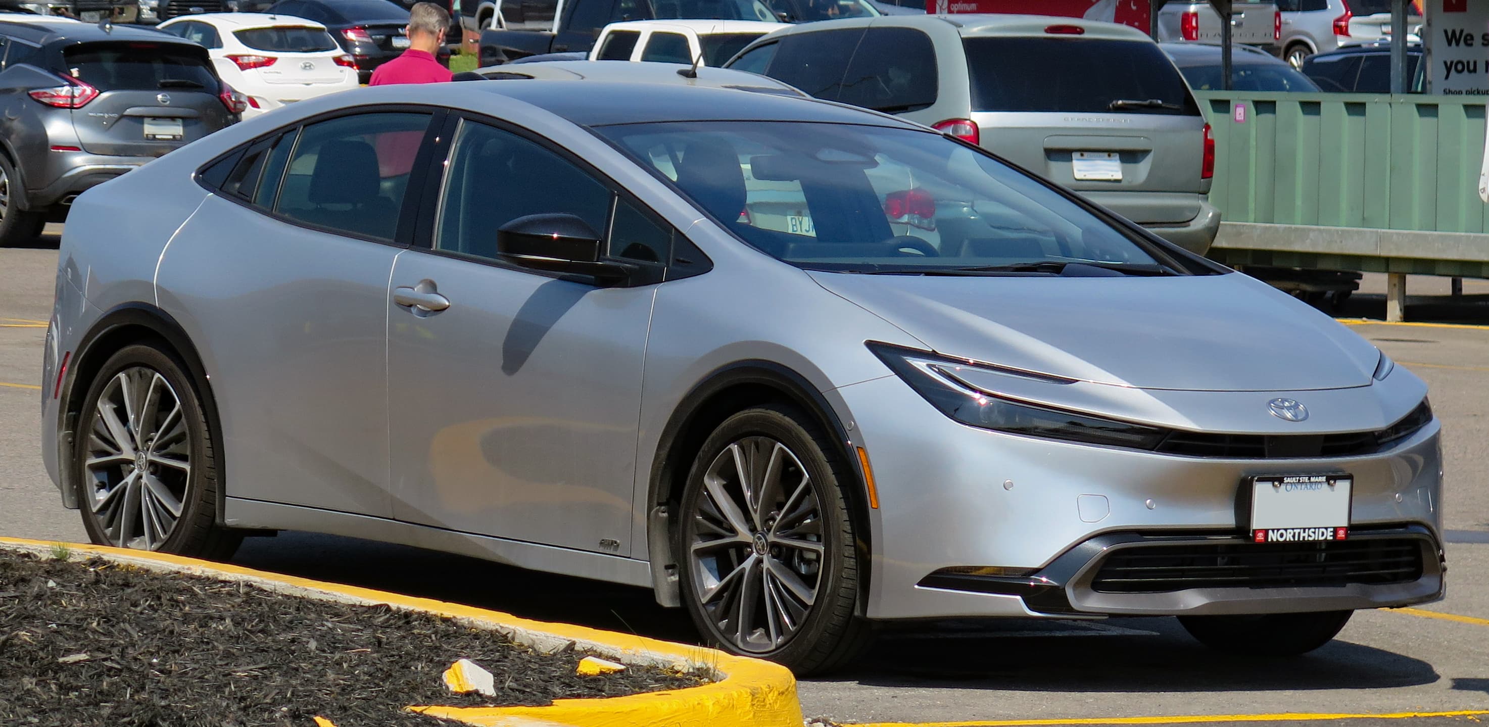 2023 Toyota Prius Limited AWD in Cutting Edge Silver, Front Right, 07-04-2023